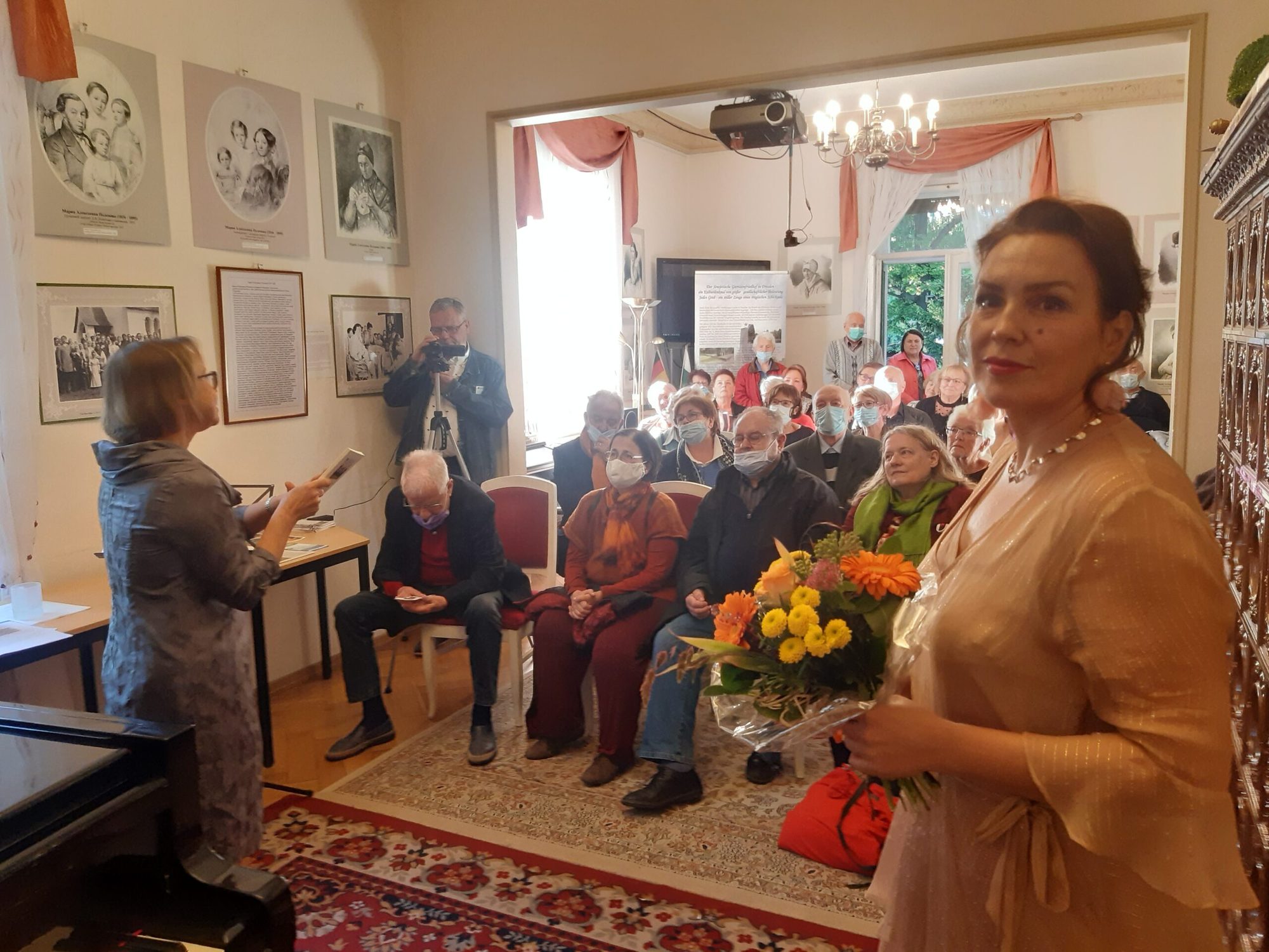 Mehr über den Artikel erfahren 15-й международный цветаевский костер в Дрездене