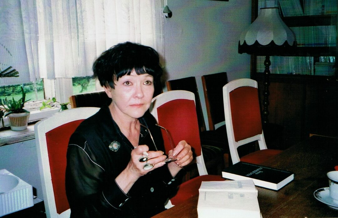Mehr über den Artikel erfahren Achmadulina Bella (Isabella) Achatowna ,  Dichterin